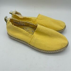 Vionic Women's Laguna Espadrille in Yellow Fun Sun Canvas NWT Size 6 Slip On
